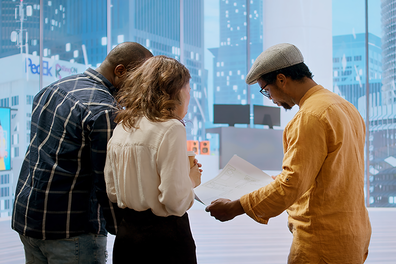 Acheter sur plan à Dubaï : Opportunité stratégique ou risque à maîtriser ?